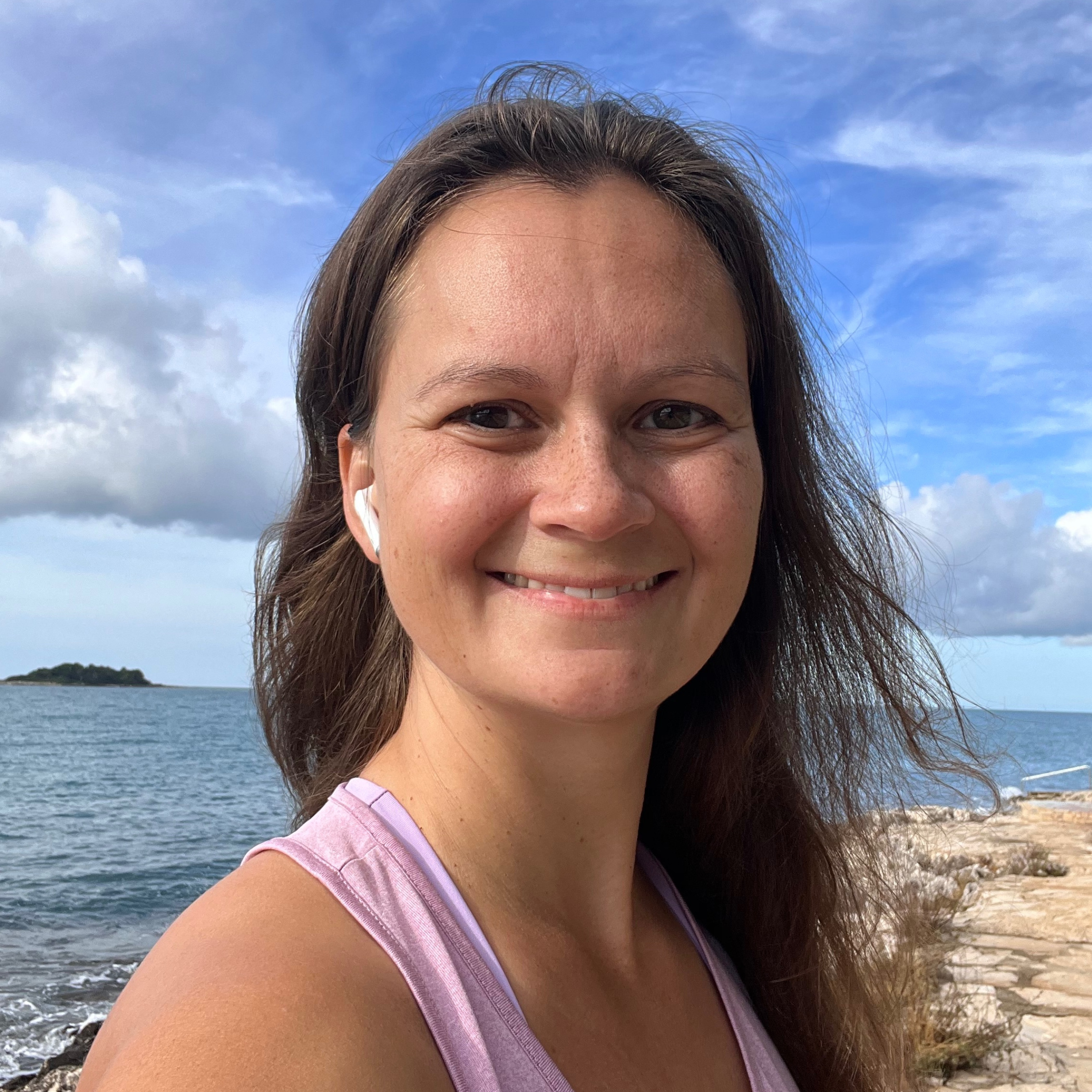 Magdalena-Grain Yoga, Breath & Dive